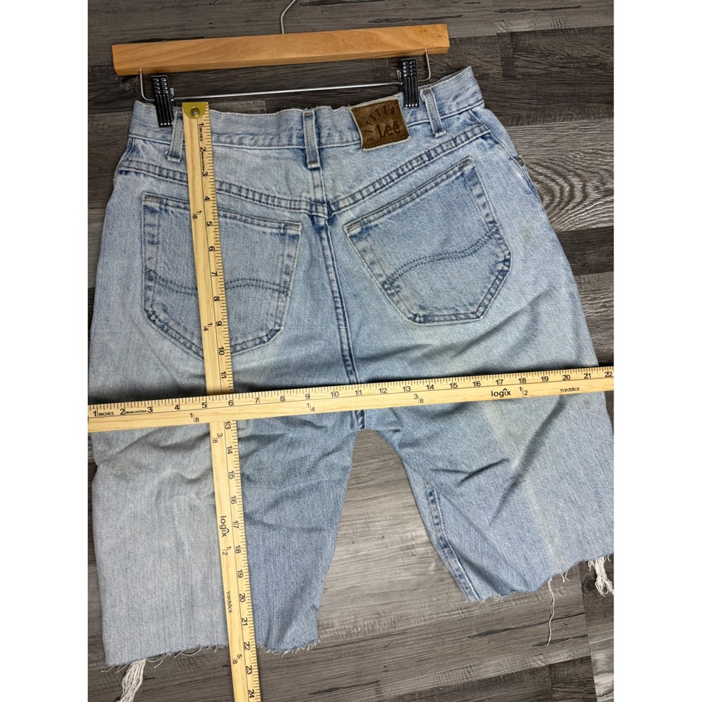 Vintage Lee Denim Shorts Light Wash Distressed Cut Off Frayed Hem Mens 28 - Picture 3 of 4